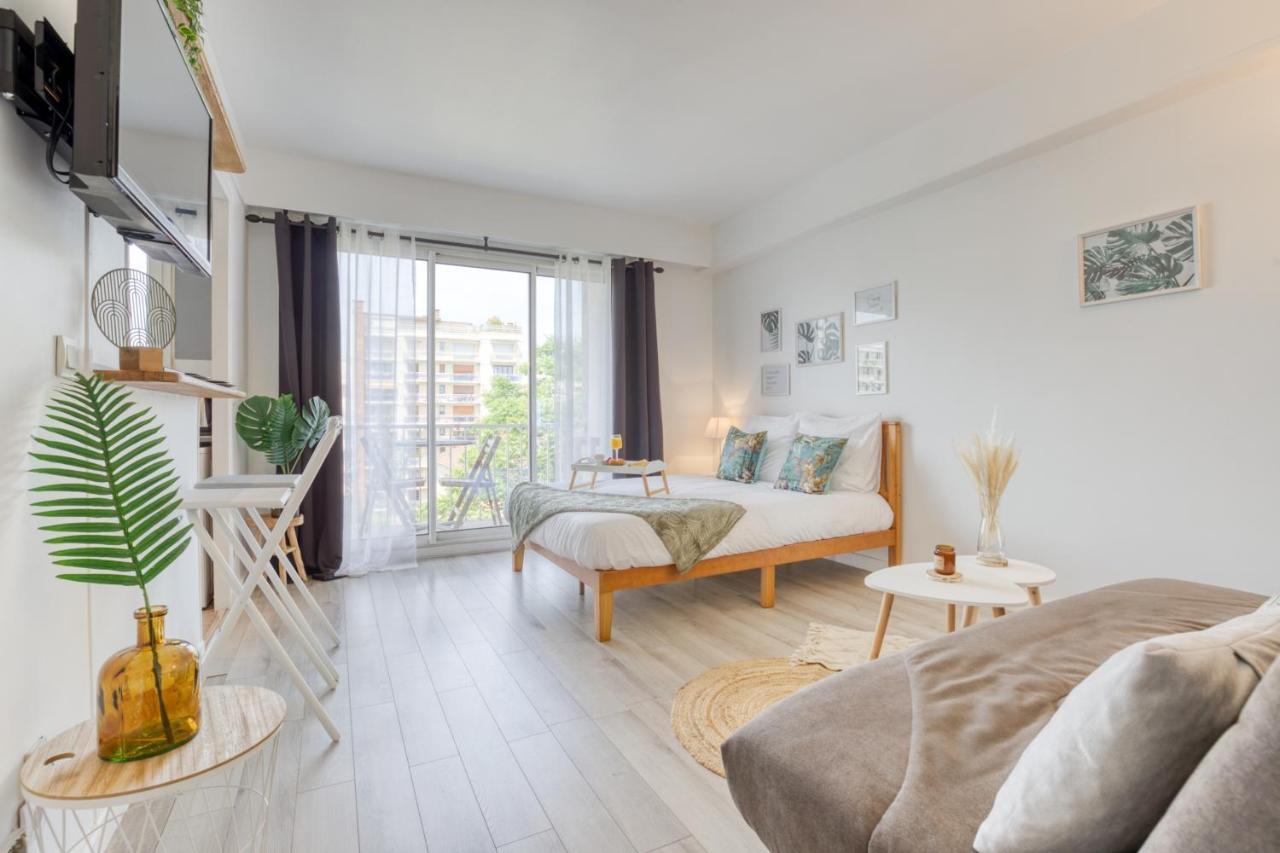 Zzzen Aux Portes De Paris Avec Parking Et Netflix Vincennes Esterno foto